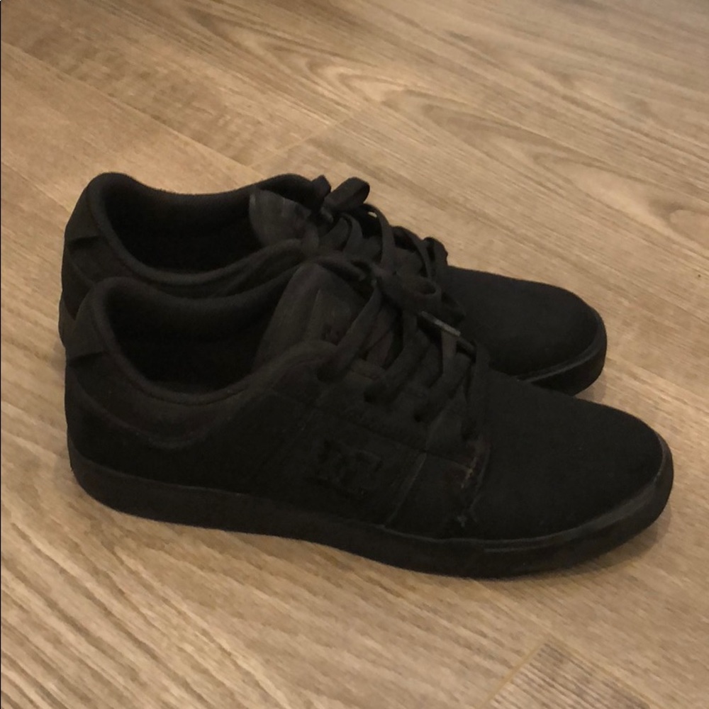 All black Rob Dyrdek Grand shoes size 10
